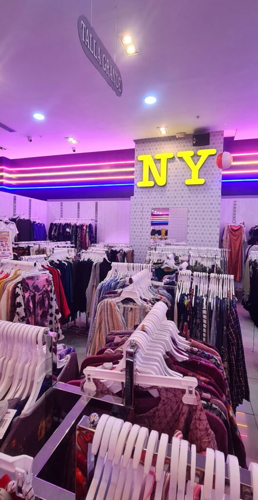 bonch_ropa_americana_fondo_tienda_ny